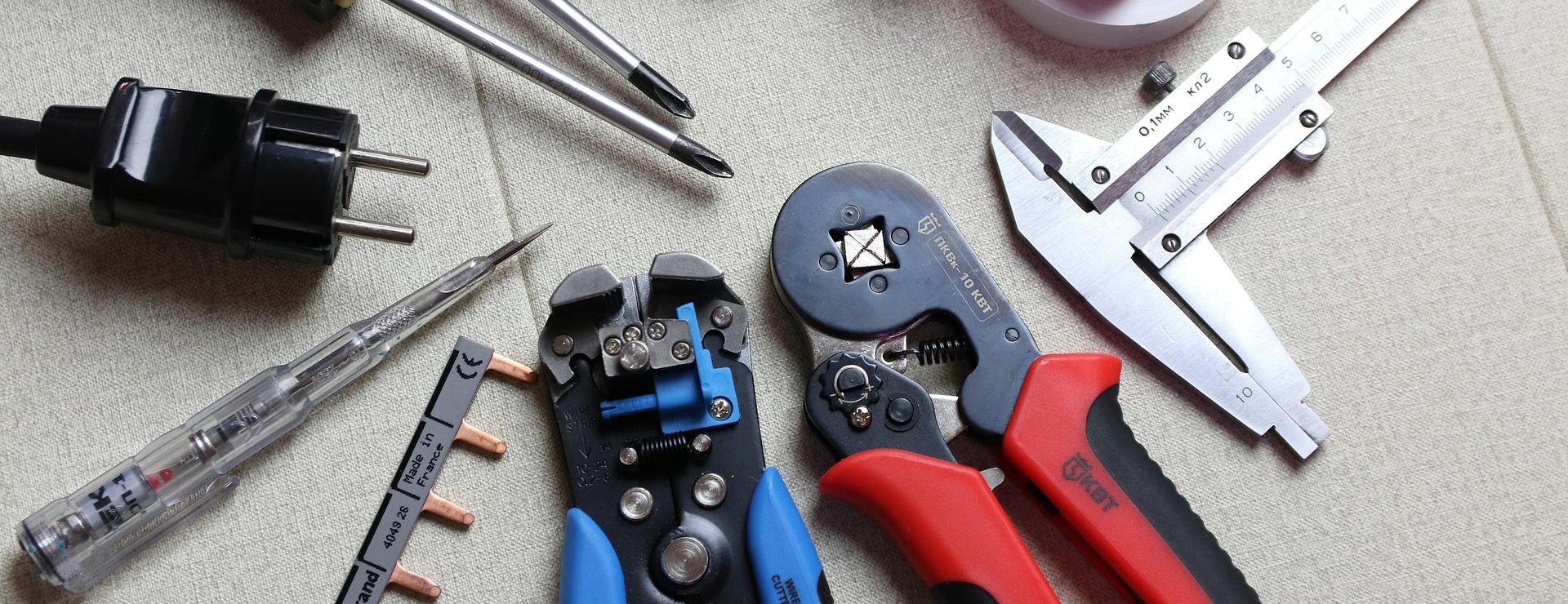 Winkel Voor Huishoudelijk Gereedschap -Winkel Voor Huishoudelijk Gereedschap electrician 3273340 1920